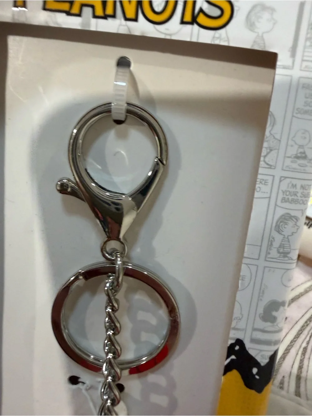 Peanuts Snoopy White on Red Doghouse Keychain - Picture 5 of 5